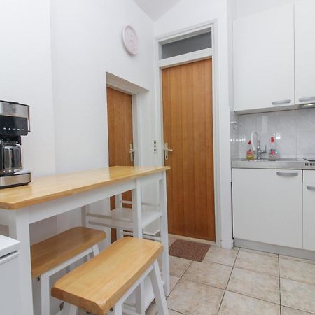 Apartments And Rooms With Parking Space Nin, Zadar - 5805 Buitenkant foto